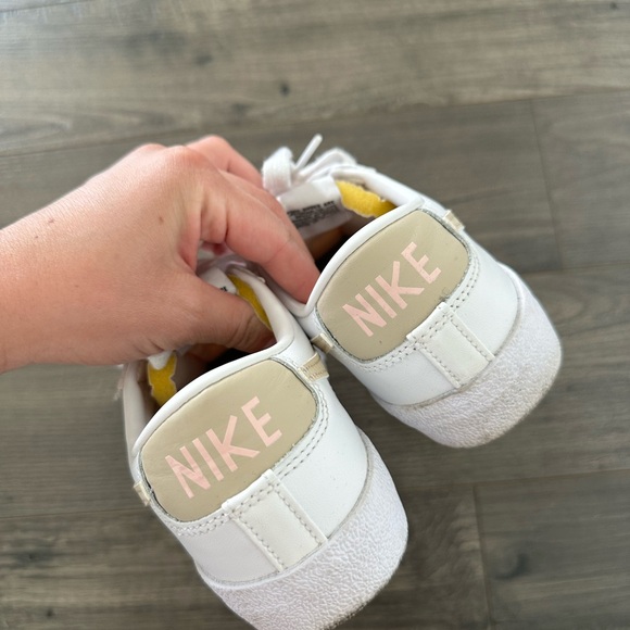 Nike Women's Sneakers in White and Tan - Picture 3 of 3
